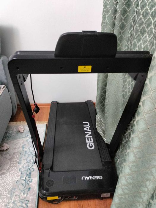Беговая дорожка GENAU