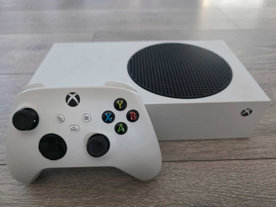 Xbox Series S + Докинг станция Venom