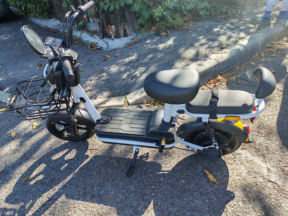 Vând scuter electric HY 12 AH 500W