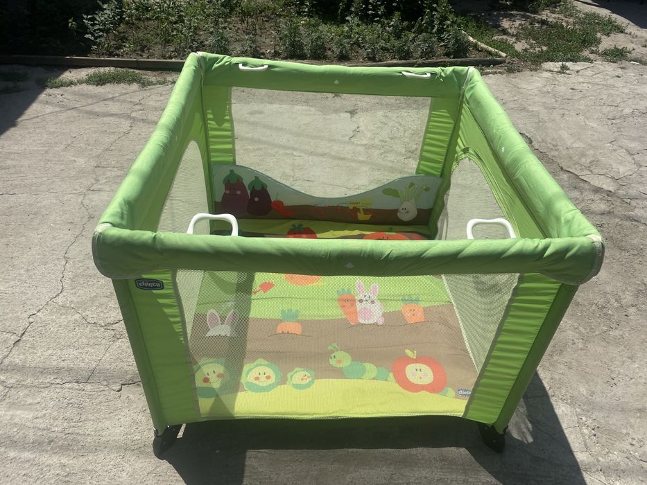 Детский манеж Chicco