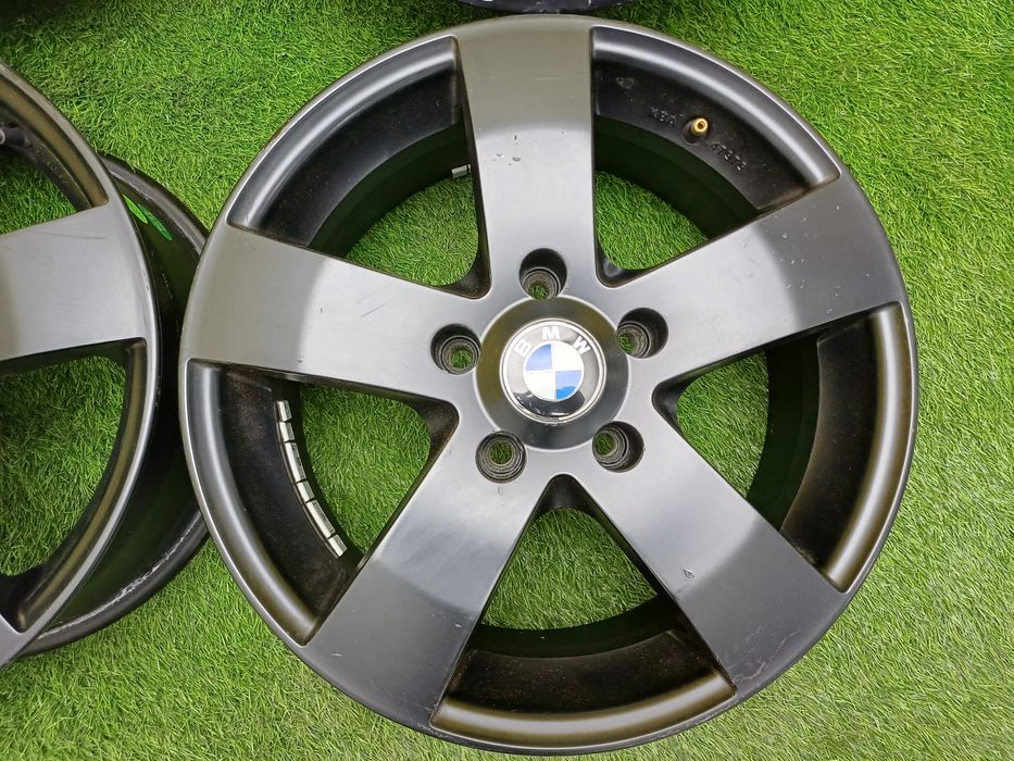 Диски R16 5x120 на BMW.