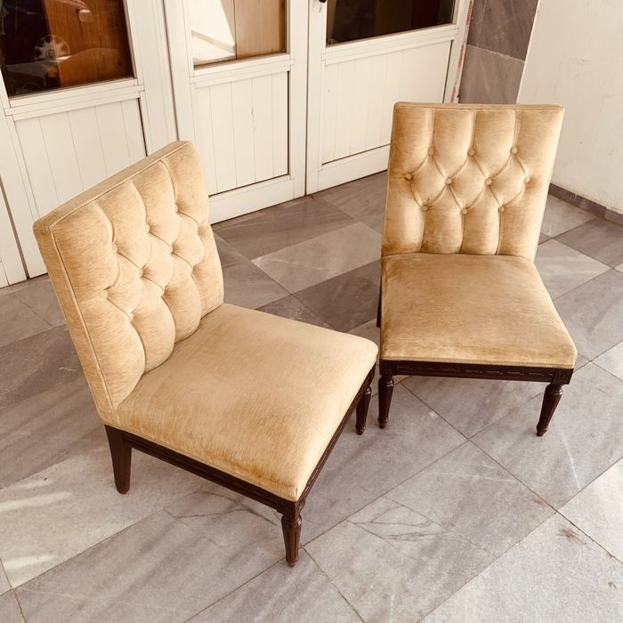 Елегантни винтидж столове вдъхновени от движението Луи 16-ти