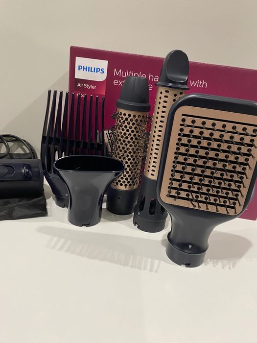 Продавам Комплект Philips - Air Styler 5000 BHA530/00, черен
