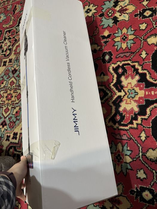 Продам вертикальный пылесос Jimmy H8