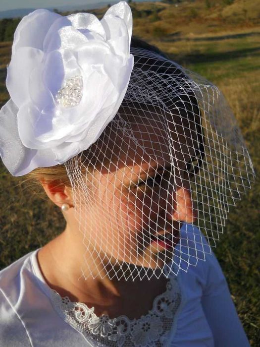 Vand buchete nunta, lumanari nunta, botez, voalete, marturii