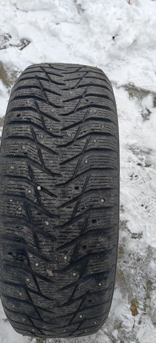 Продам зимнюю резину SAILUN