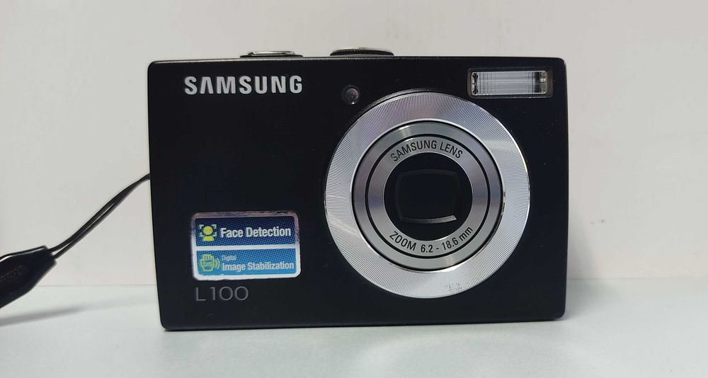Фотоапарат SAMSUNG L100, като нов