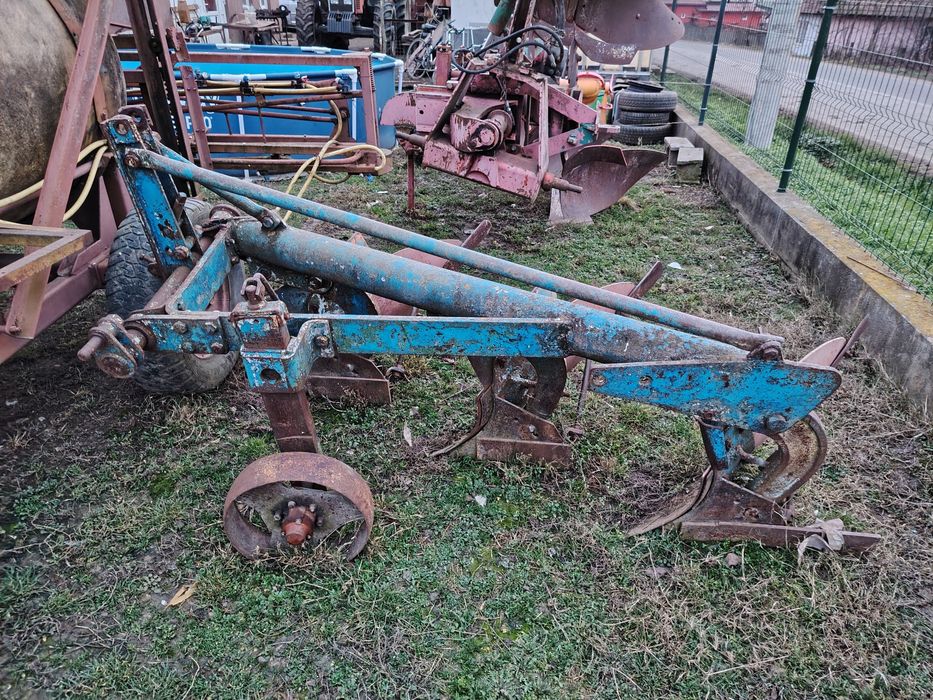 Plug de vânzare romanesc