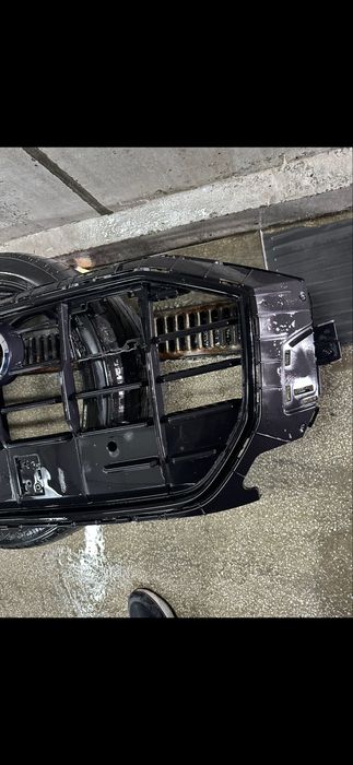 Audi Q8 предна маска ОЕ