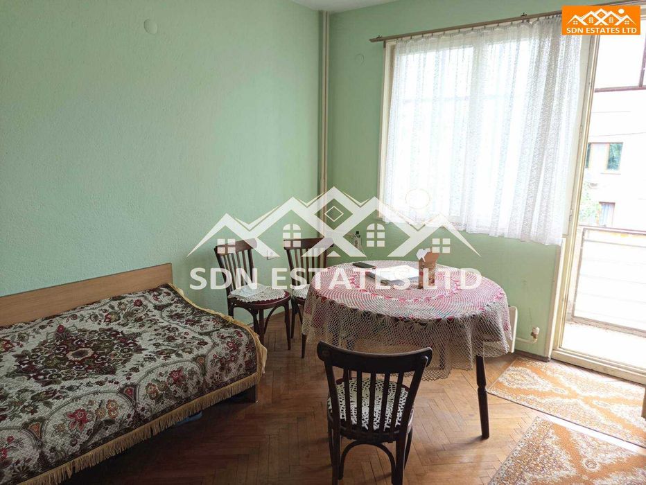 Продава тристаен апартамент на ул. "Тулово", гр. Казанлък