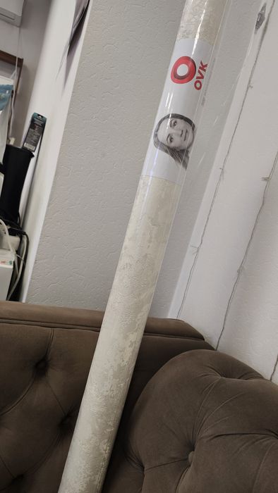 Продаются обои новые