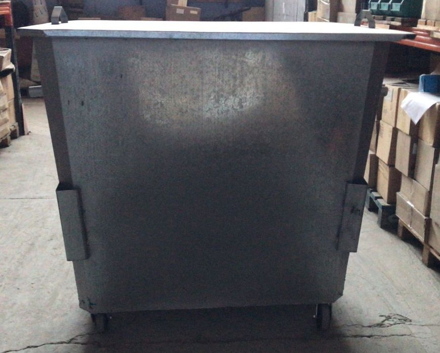 Продаётся мусорный контейнер