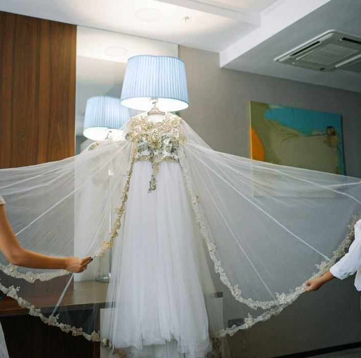 Продам свадебное платье