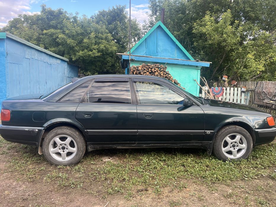 Продам ауди 100 ц4