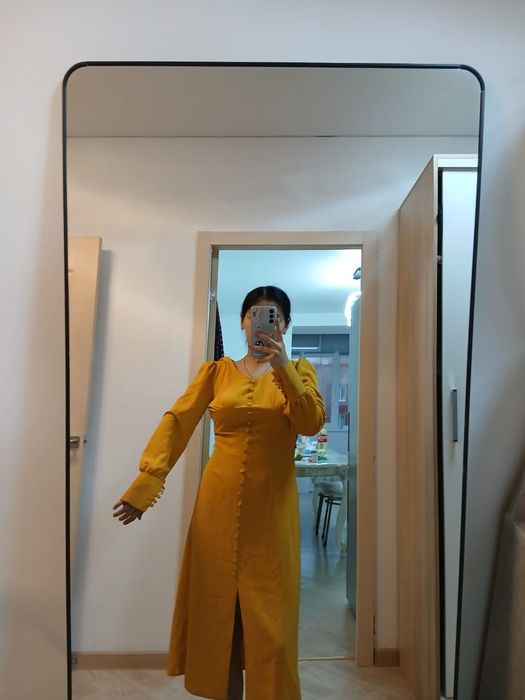 продаётся женские одежды