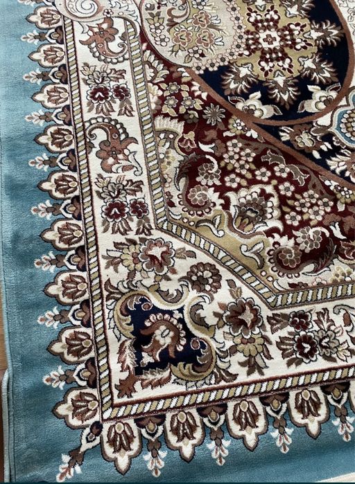 Продам новый иранский ковёр размером 4/5