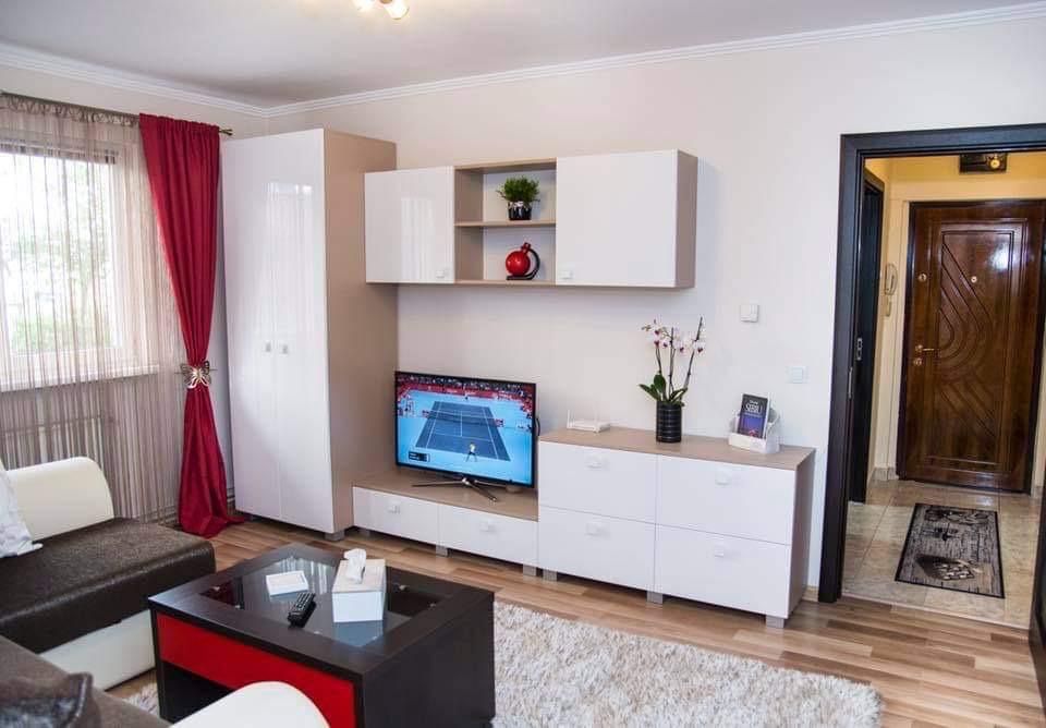 Apartament 2 camere semidecomandat Vasile Aaron