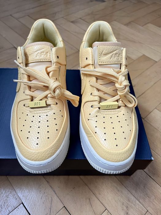 Маратонки Nike Air Force 1 Sage 38