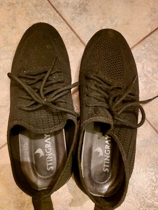 Летни черни обувки