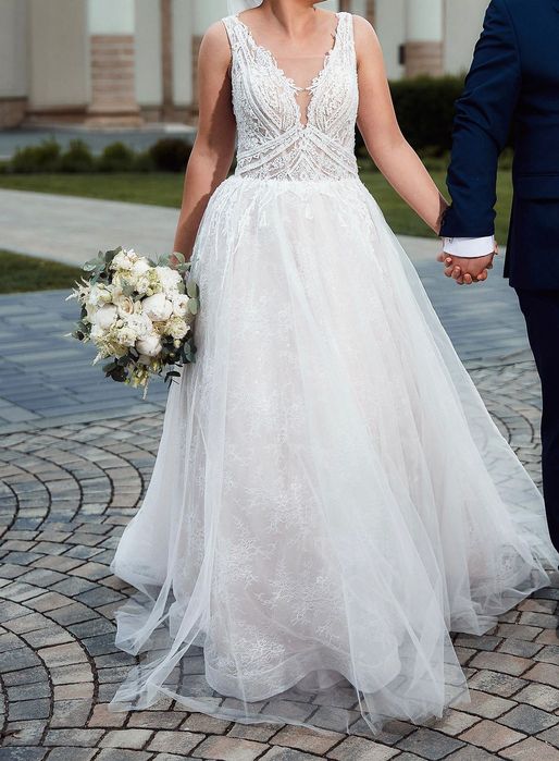 Rochie mireasa cu voal