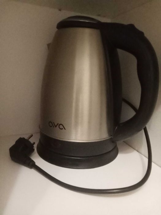 ПРодам чайник AVA