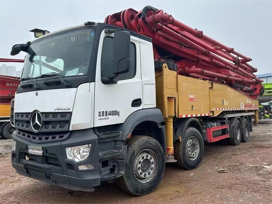 Слон!  Автобетононасос!  АБН!