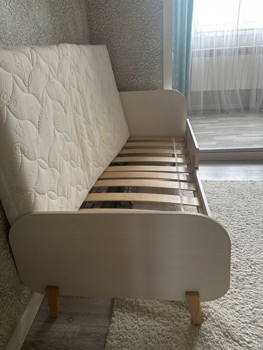 Продам детскую  кровать