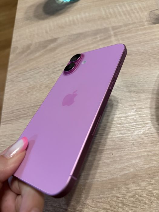 Iphone 16 plus stare f buna