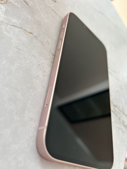 Продам айфон 13 в отличном состоянии