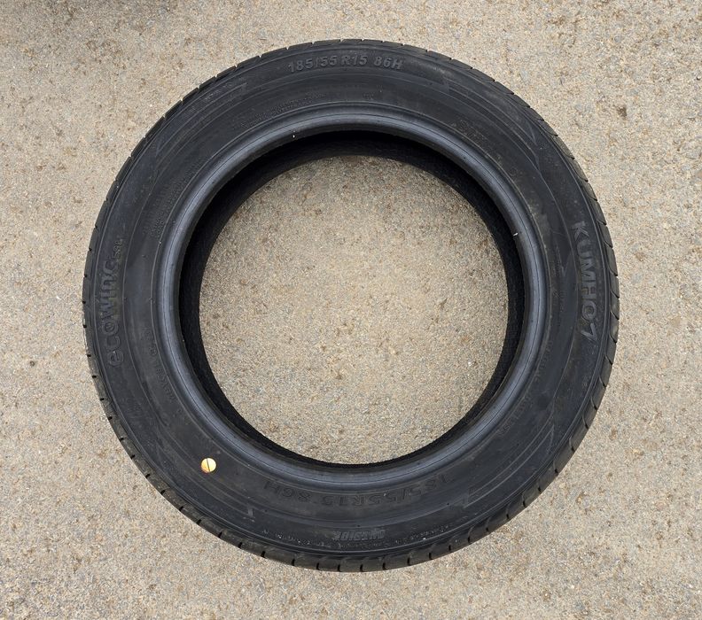 Летни гуми 15 цола KUMHO 185/55/15  /ЧИСТО НОВИ/ 4бр.