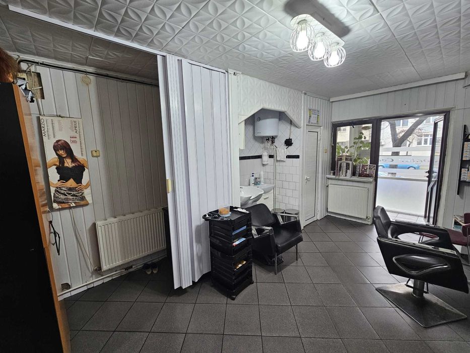 Vand Spatiu comercial amenajat pt Salon