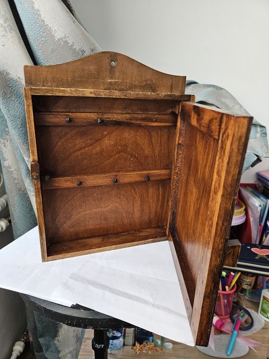 Cutie pentru chei , lemn vechi , cadou pentru case !