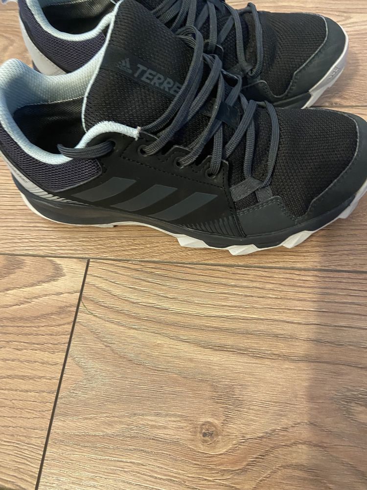 Adidas terrex online dama