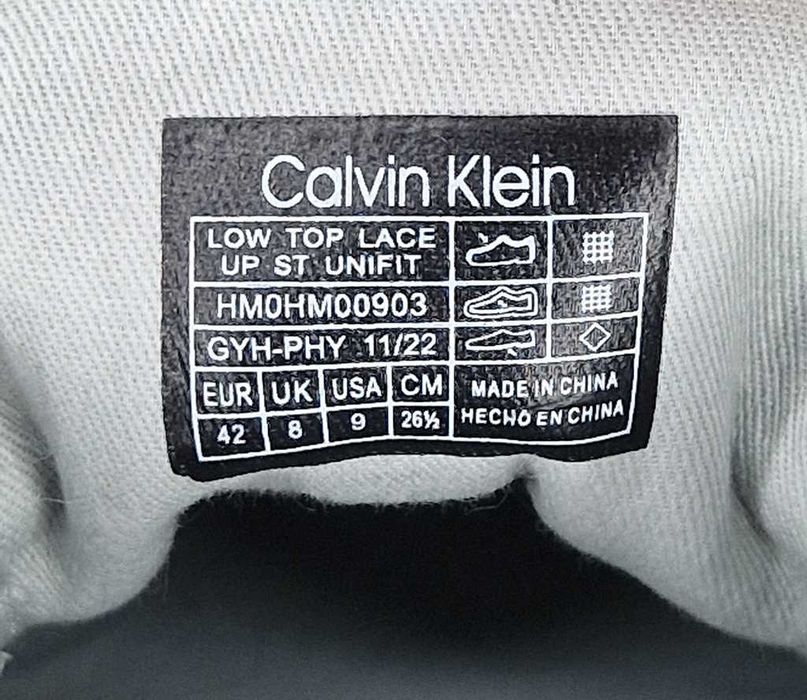 Calvin Klein кецове, чисто нови, номер EU 42
