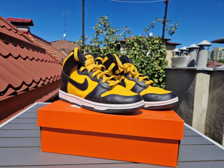 Nike Dunk High University Gold and Black