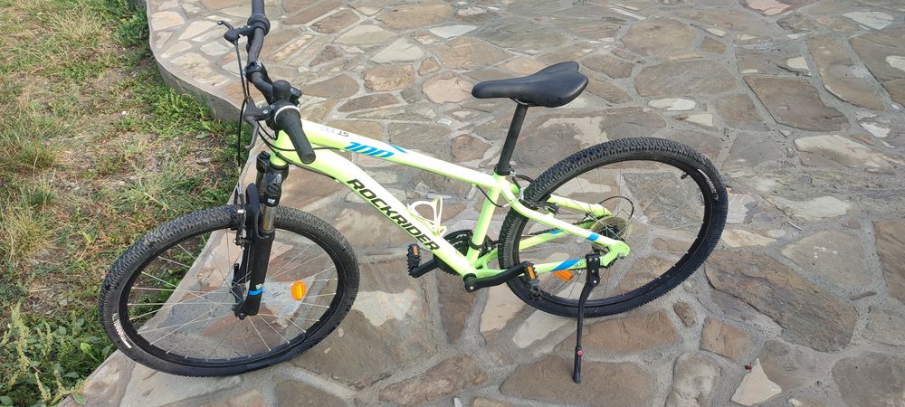 Bicicleta aproae nouă