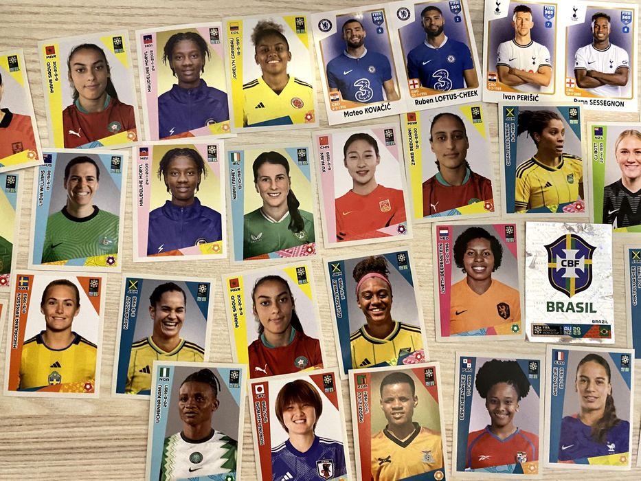42 Stickere Panini de Vanzare