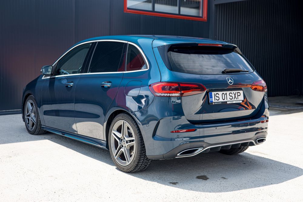 Mercedes-Benz B180 AMG Line