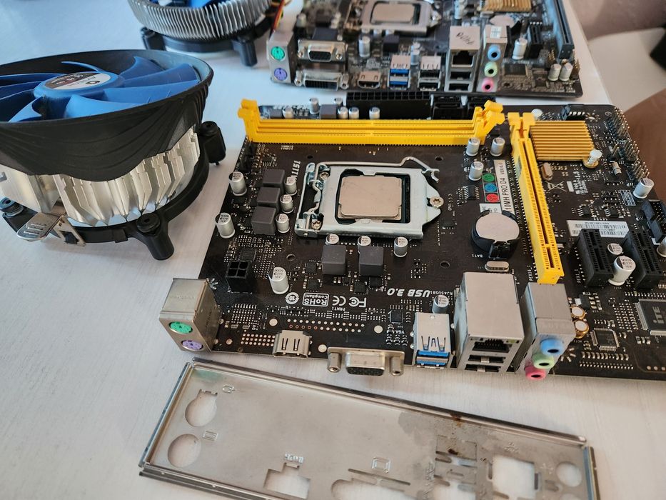 Biostar H110 и кулер Бонус