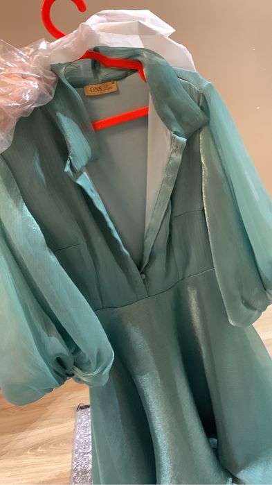 Платья нарядные