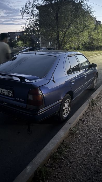 Nissan 1992 года