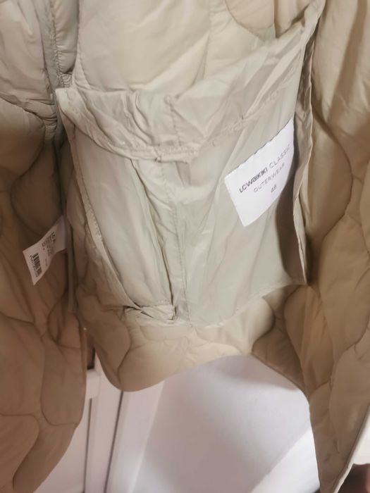 geaca nou 3xl, bej, cu gluga! Waikiki