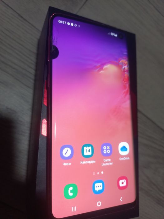 Продам флагман Samsung Galaxy S10 8/128gb