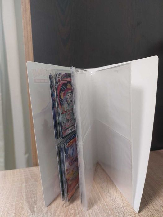 Продавам редки покемон карти