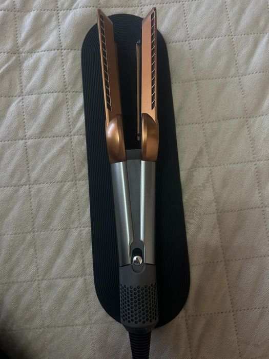 Dayson преса сешоар