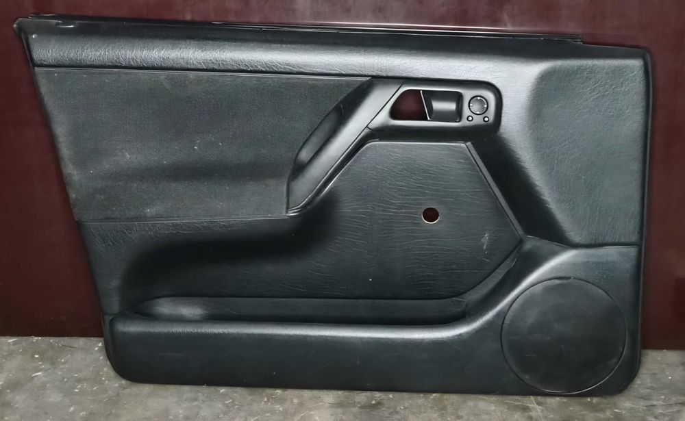 TitanAuto Volkswagen Golf 3 дверные карты