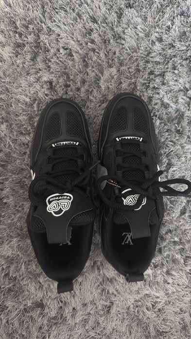 Louis Vuitton skate black 44-45