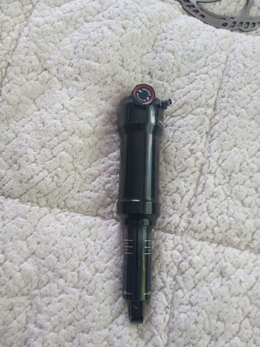 Shock rockshox deluxe cuarger R