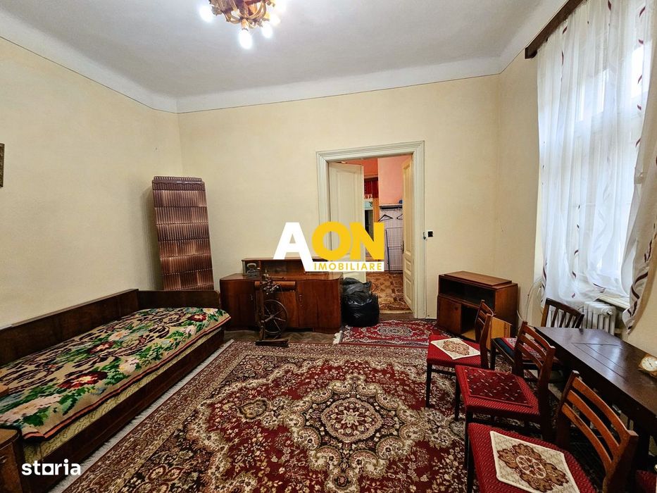 Casa 5 camere, 2 bai, 490 mp teren, Centru, pretabila pentru birouri