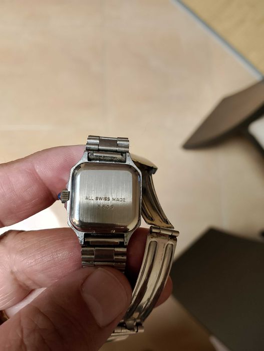 Продавам дамски механичен часовник/уникат/-Philippe Le Roy